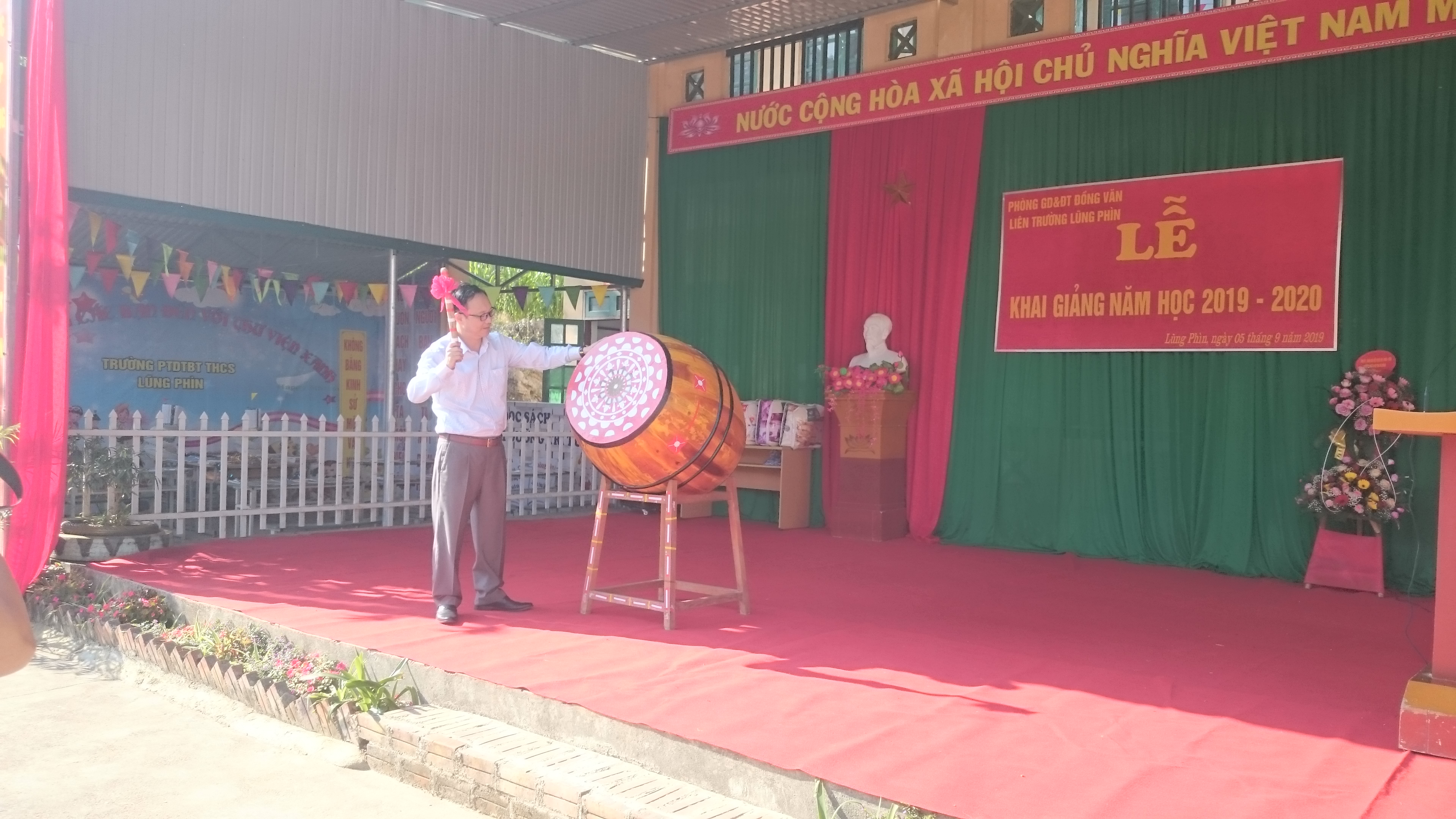 Liên trường xã Lũng Phìn tổ chức Lễ khai giảng năm 2019 - 2020